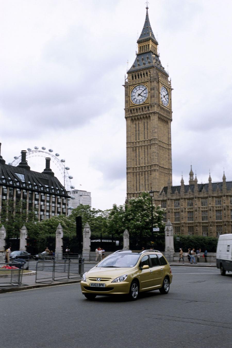  Peugeot 307 SW 2002 года  (фото 22 из 25)
